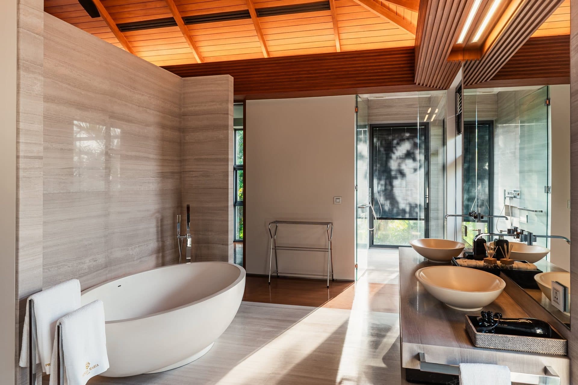 En-suite bathroom with bathtub