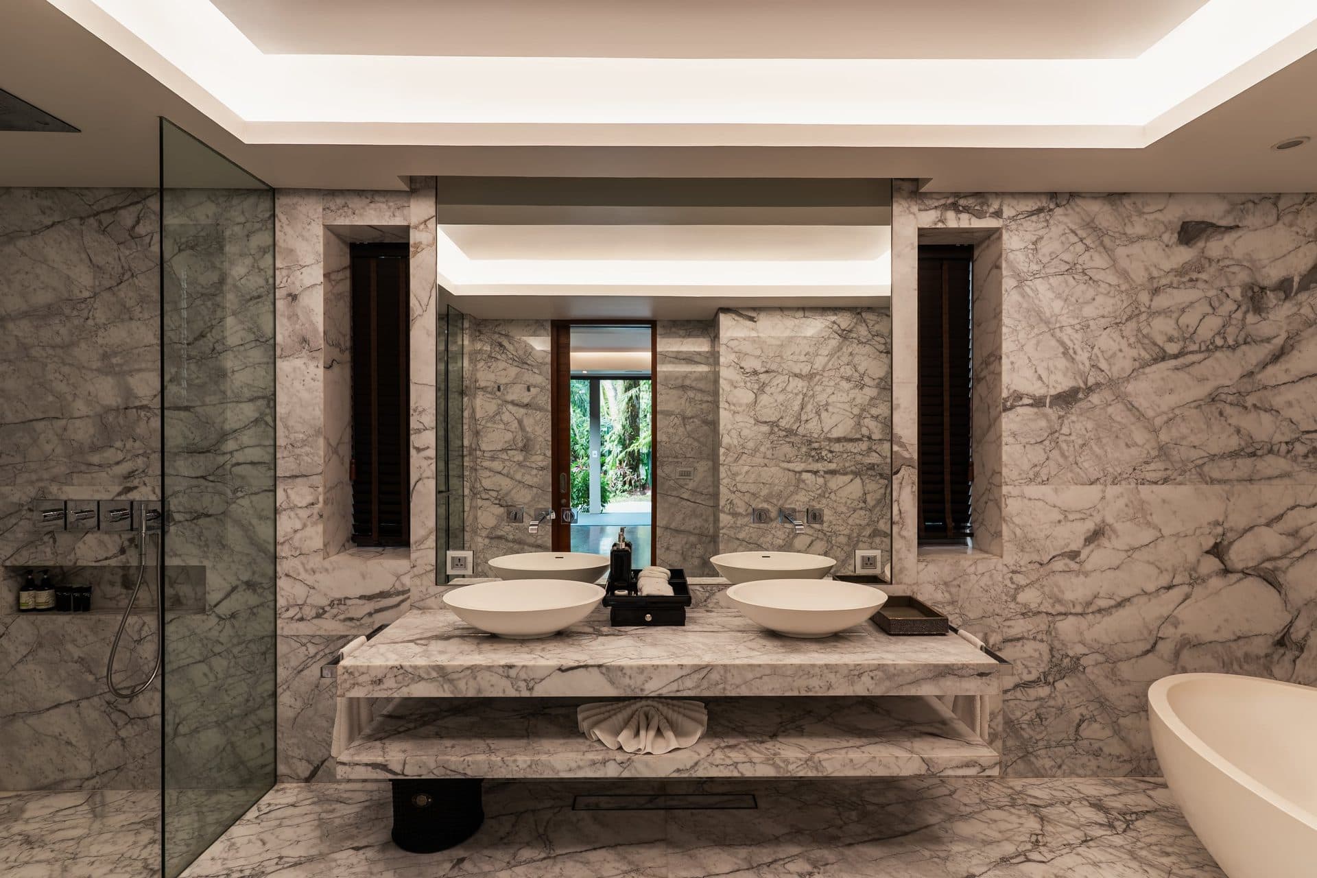 Cottage en-suite bathroom