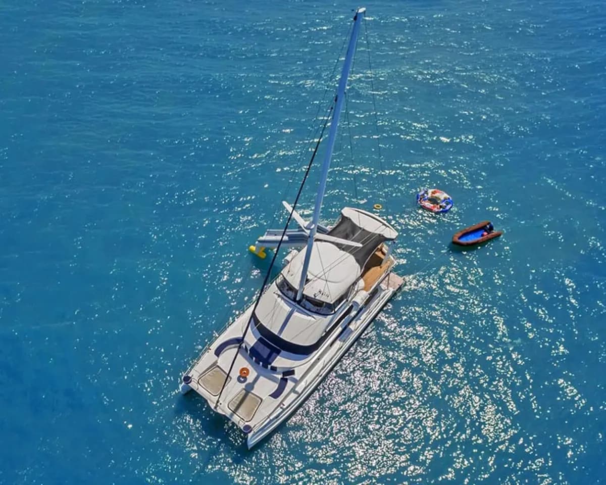 Catamaran 70ft